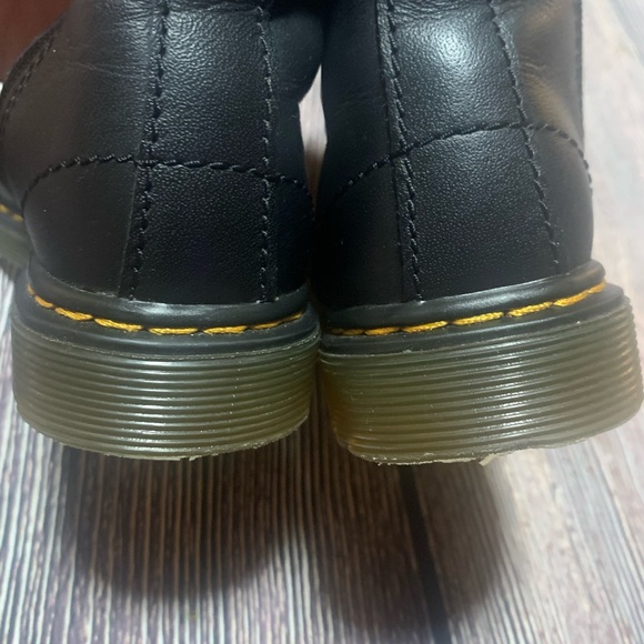 Dr. Martens kids Black Boots size 7 - Picture 12 of 13